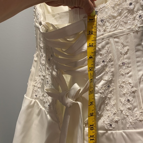 Custom Champagne Satin Never Worn Wedding Dress SZ 6 - Picture 14 of 16